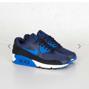 navy nikes womens